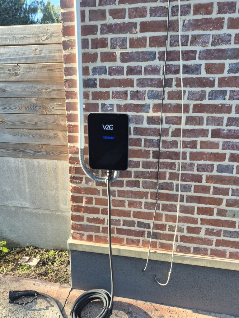 Borne V2C Trydan 7,4 kW à Éperlecques (62)