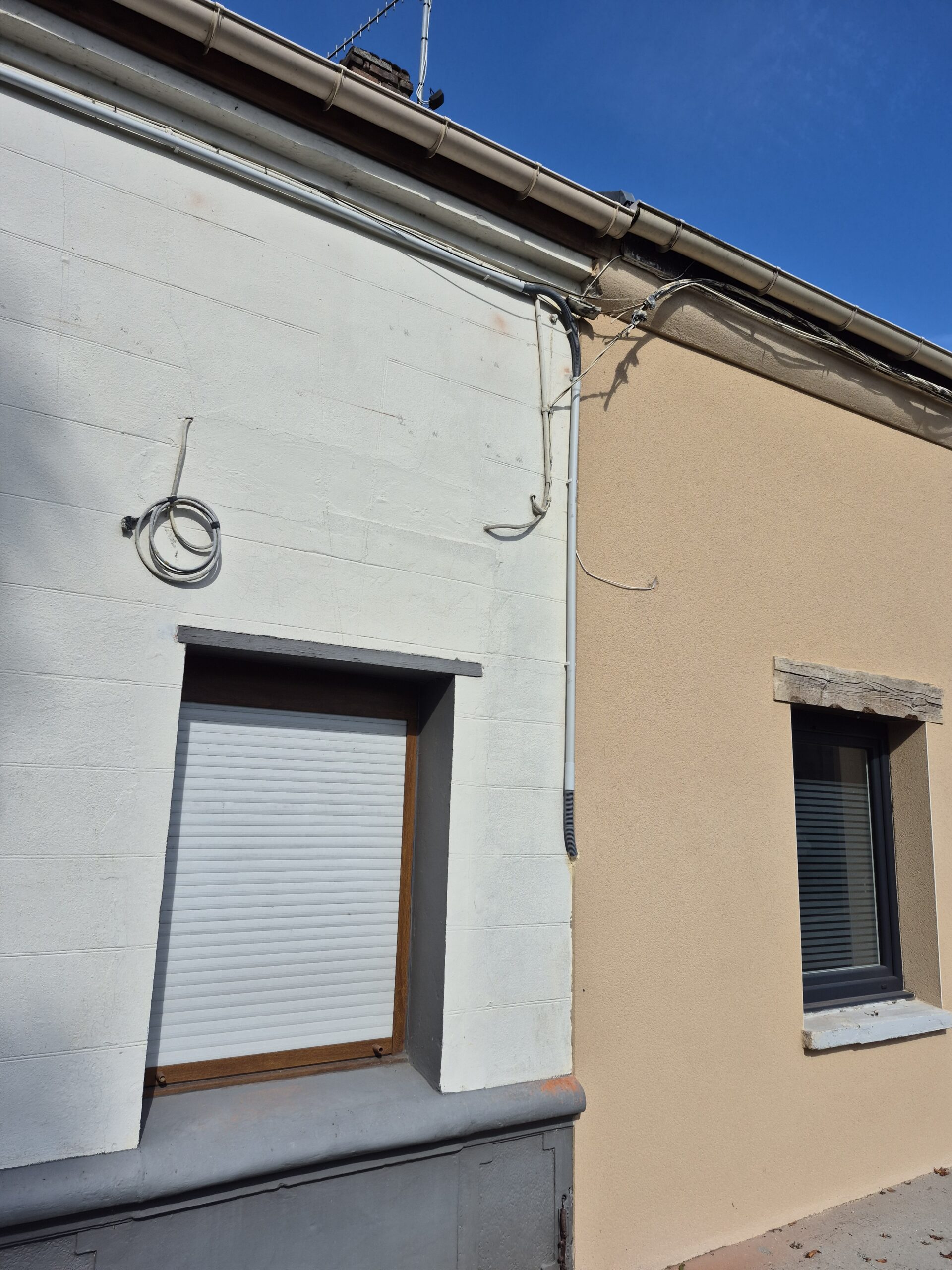 Cheminement sous tube IRO pour borne de recharge à Hergnies